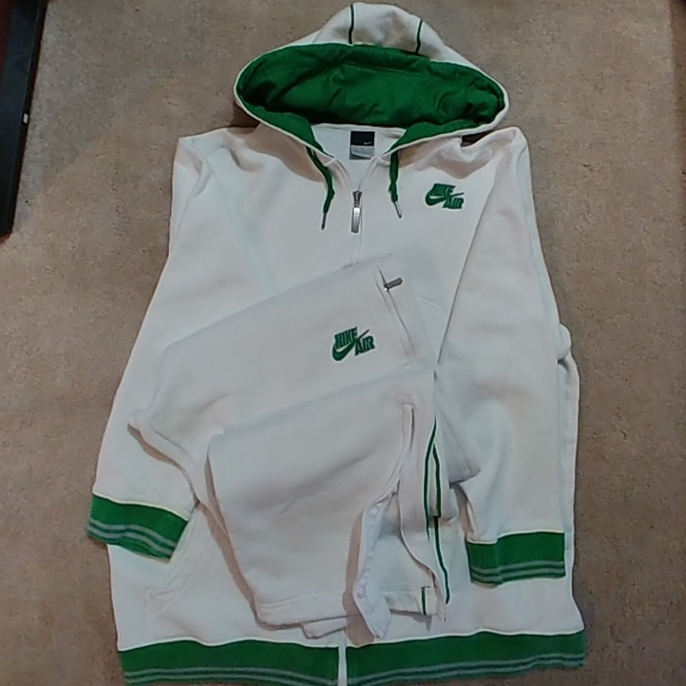 Nike sweat suit